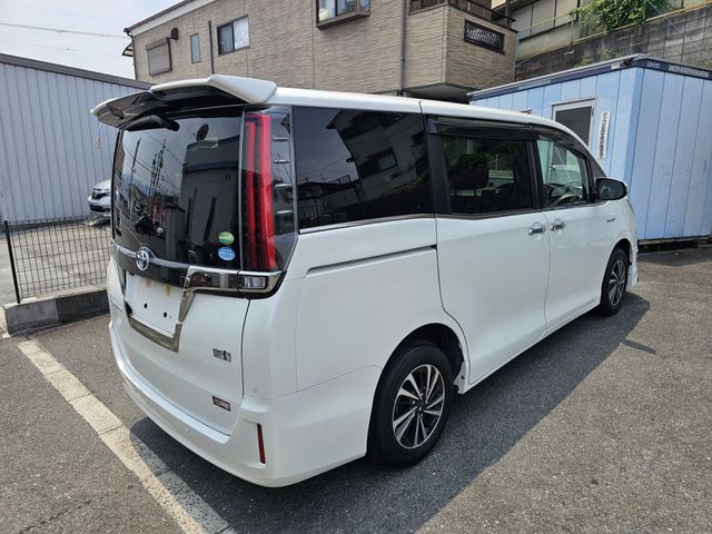 TOYOTA ESQUIRE HYBRID 2019