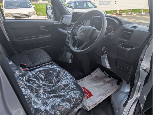 DAIHATSU HIJET CARGO 4WD 2025