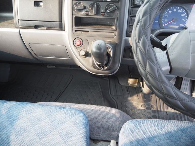 MITSUBISHI CANTER GUTS 2007