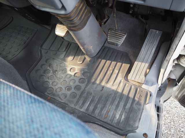 MITSUBISHI CANTER GUTS 2007