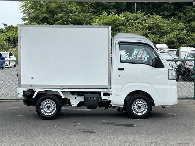 DAIHATSU HIJET truck 4WD 2020