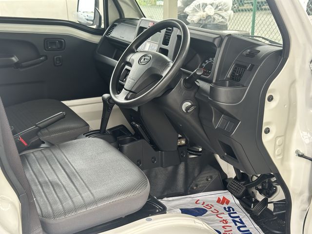 DAIHATSU HIJET truck 4WD 2020