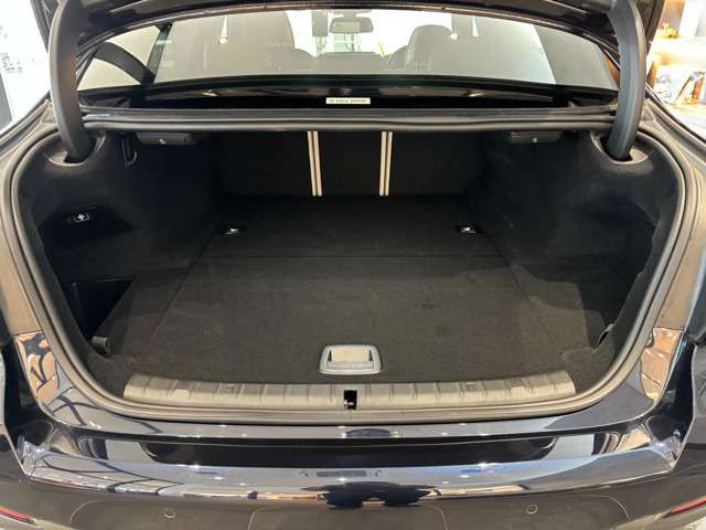 BMW BMW 5series sedan 2022