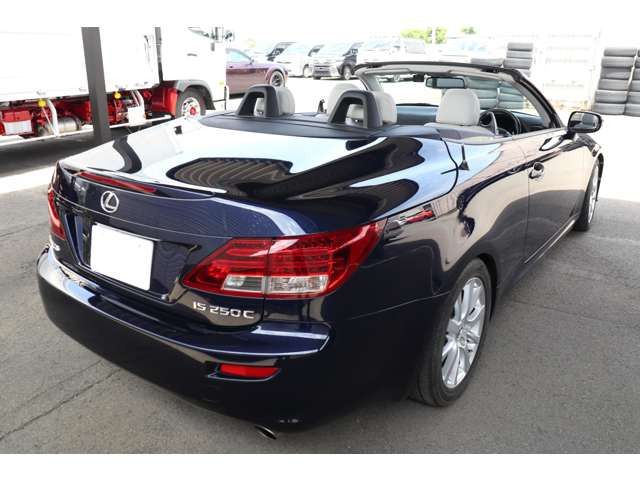 TOYOTA LEXUS IS250C 2013