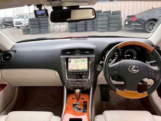 TOYOTA LEXUS IS250C 2010