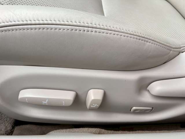 TOYOTA LEXUS IS250C 2010