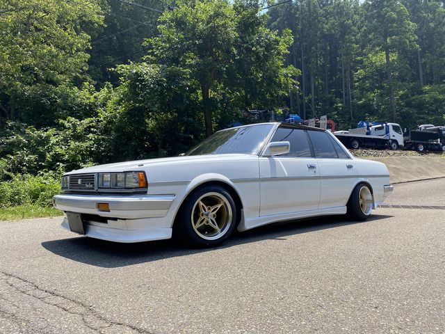 TOYOTA CRESTA 1986