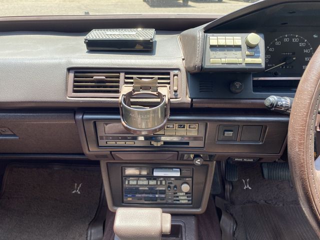 TOYOTA CRESTA 1986