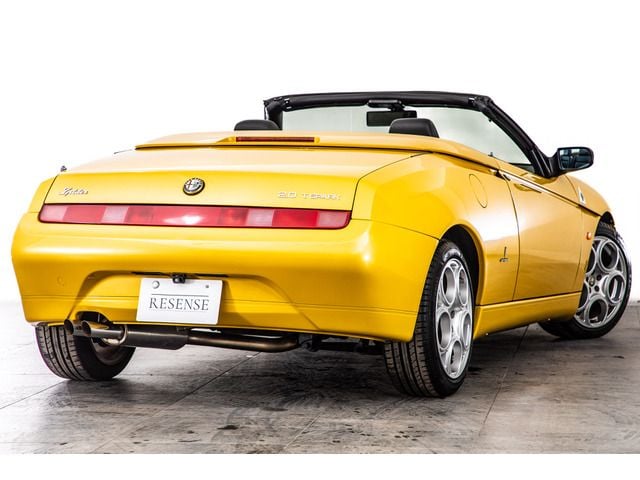 ALFAROMEO ALFAROMEO SPIDER 2000