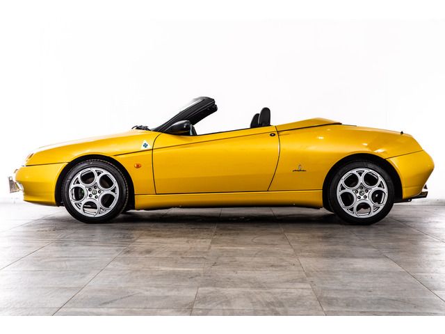 ALFAROMEO ALFAROMEO SPIDER 2000