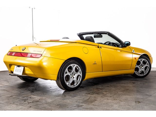 ALFAROMEO ALFAROMEO SPIDER 2000
