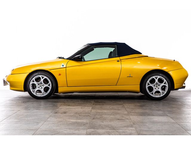 ALFAROMEO ALFAROMEO SPIDER 2000