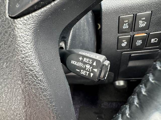 TOYOTA ALPHARD hybrid 4WD 2018