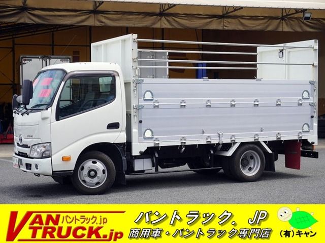 TOYOTA DYNA 2021