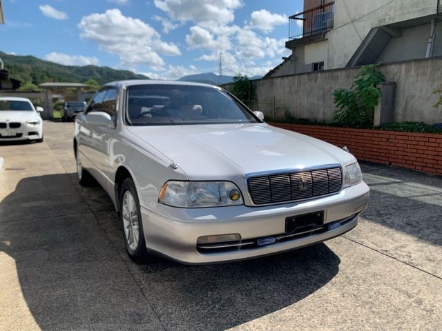 TOYOTA CROWN MAJESTA 1992