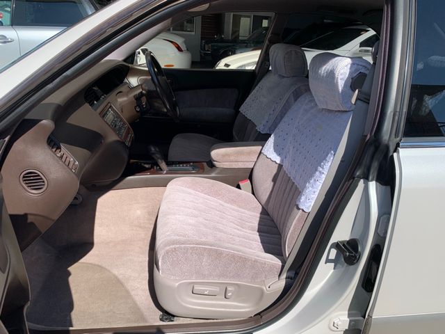 TOYOTA CROWN MAJESTA 1992