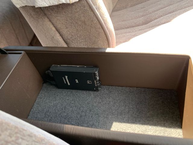 TOYOTA CROWN MAJESTA 1992