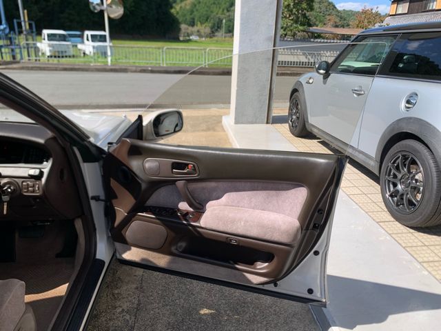 TOYOTA CROWN MAJESTA 1992