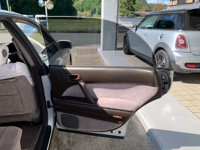 TOYOTA CROWN MAJESTA 1992