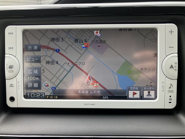 TOYOTA VOXY 4WD 2014