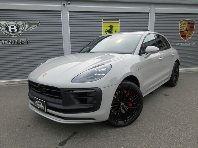 PORSCHE PORSCHE Macan 2023