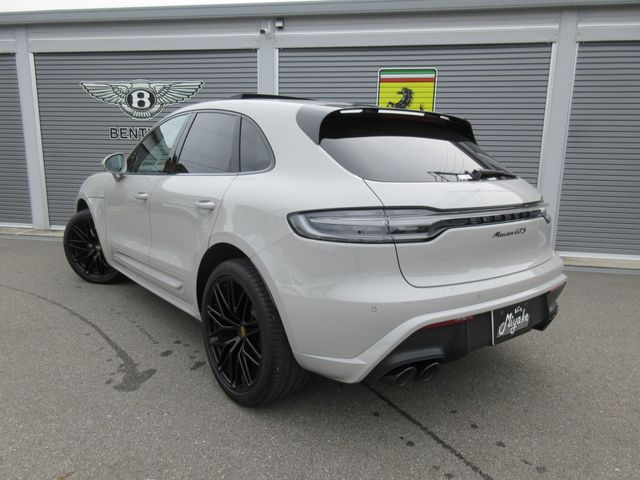 PORSCHE PORSCHE Macan 2023