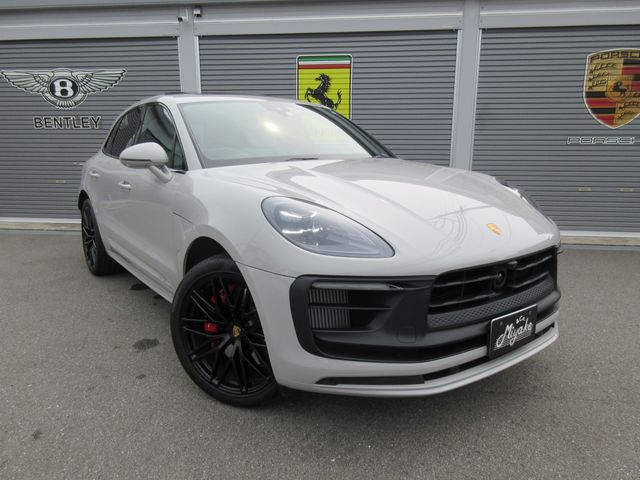 PORSCHE PORSCHE Macan 2023