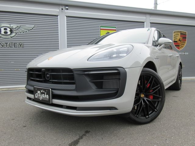 PORSCHE PORSCHE Macan 2023
