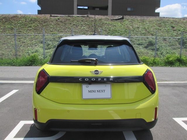 BMW MINI COOPER 5DOOR 2025