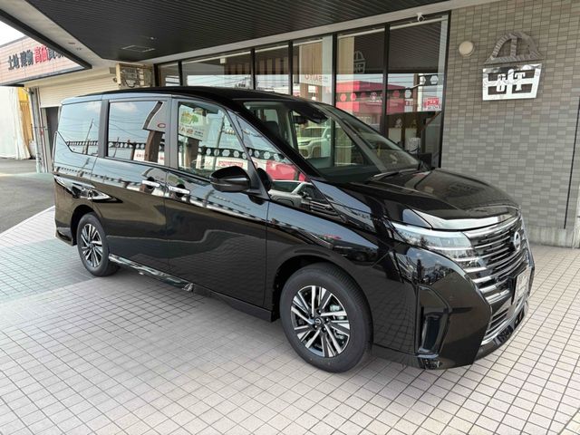 NISSAN SERENA  WG 2025