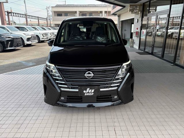 NISSAN SERENA  WG 2025