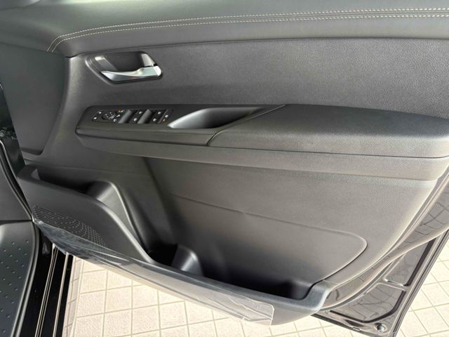 NISSAN SERENA  WG 2025