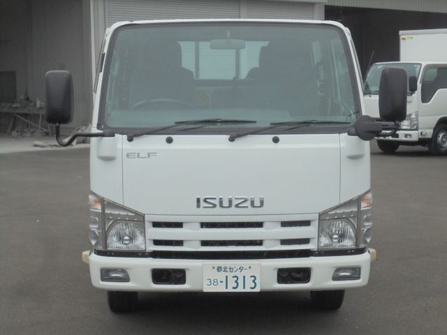 ISUZU ELF 2011