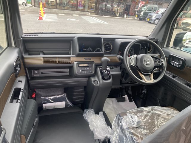 HONDA N-VAN 4WD 2025