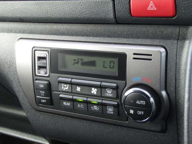 TOYOTA HIACE van 2WD 2023