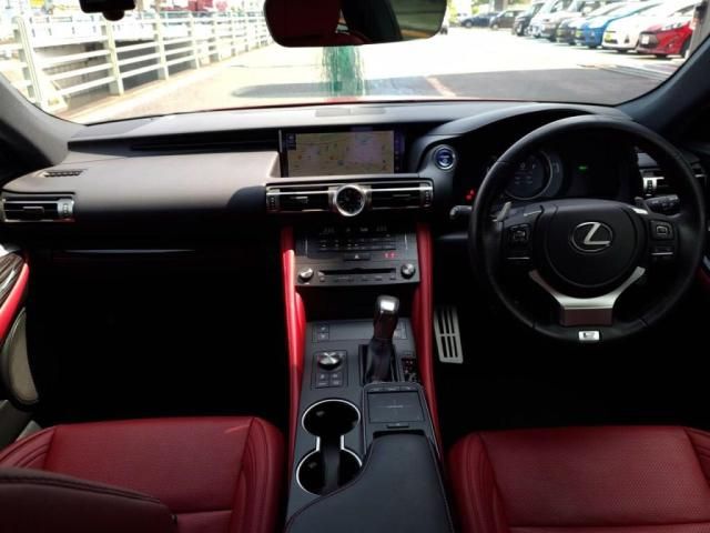 TOYOTA LEXUS RC300h 2021