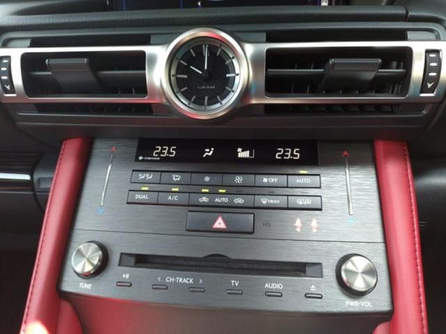 TOYOTA LEXUS RC300h 2021