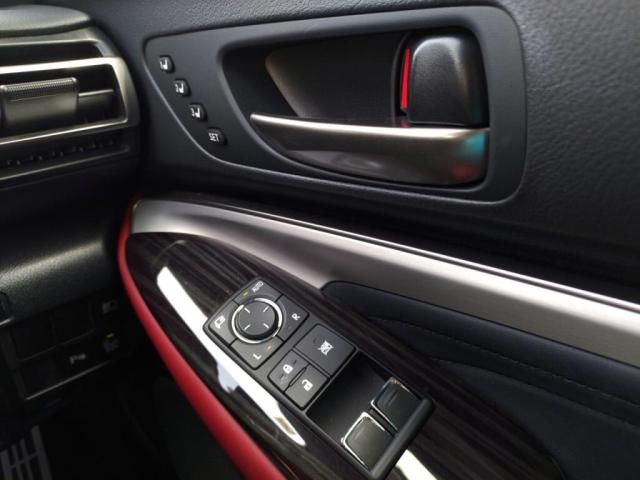 TOYOTA LEXUS RC300h 2021