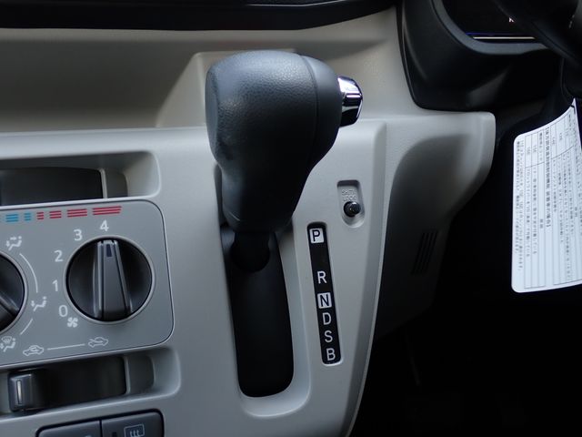 DAIHATSU MIRA e:S 2022