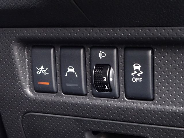 NISSAN NV150 AD 2WD 2020