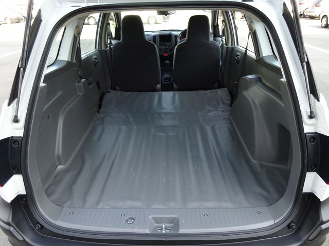 NISSAN NV150 AD 2WD 2020