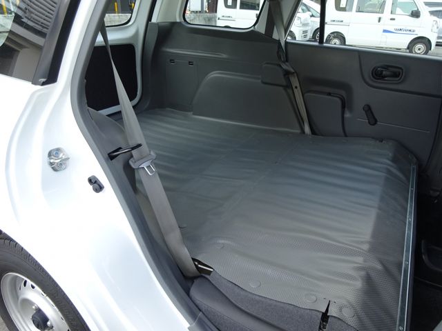 NISSAN NV150 AD 2WD 2020