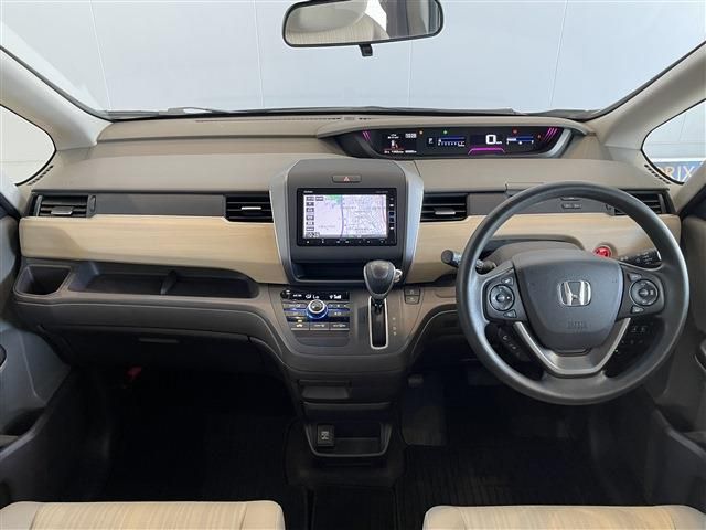 HONDA FREED 2019