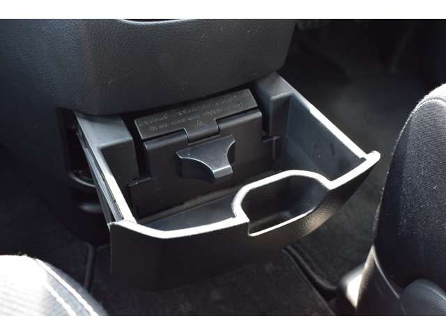 NISSAN SERENA  S-HYBRID 2015