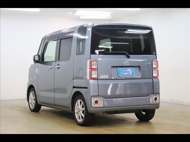 TOYOTA PIXIS MEGA 2019