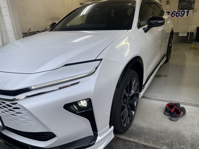 TOYOTA CROWN ESTATE 4WD 2025