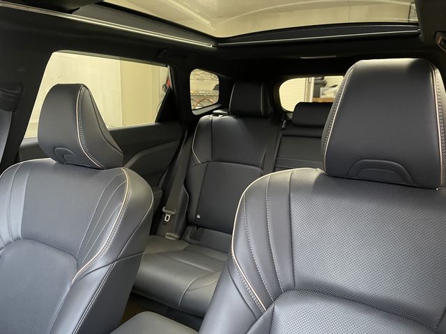 TOYOTA CROWN ESTATE 4WD 2025