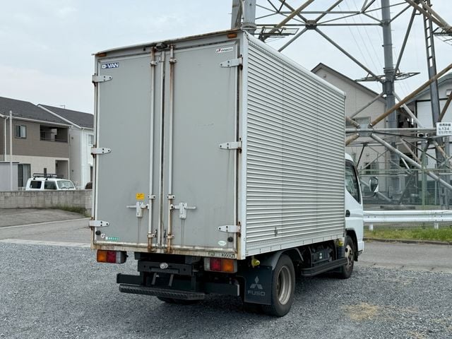 MITSUBISHI CANTER 2006