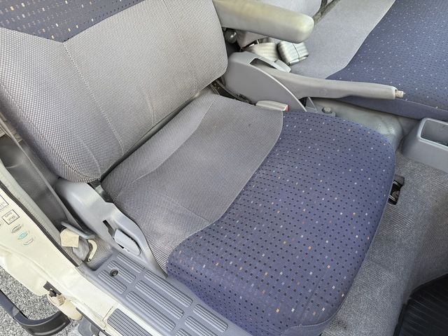 MITSUBISHI CANTER 2006