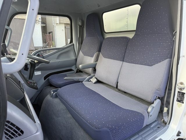 MITSUBISHI CANTER 2006